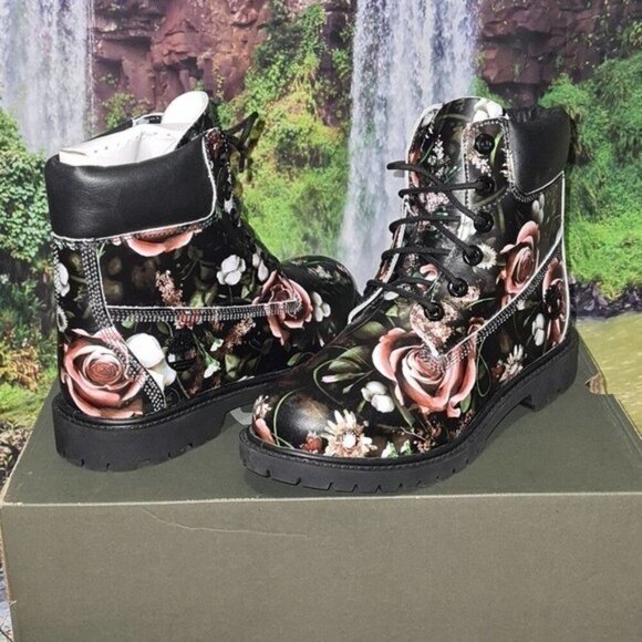 Timberland Waterproof Boots Floral Size 9.5 New - Picture 5 of 6